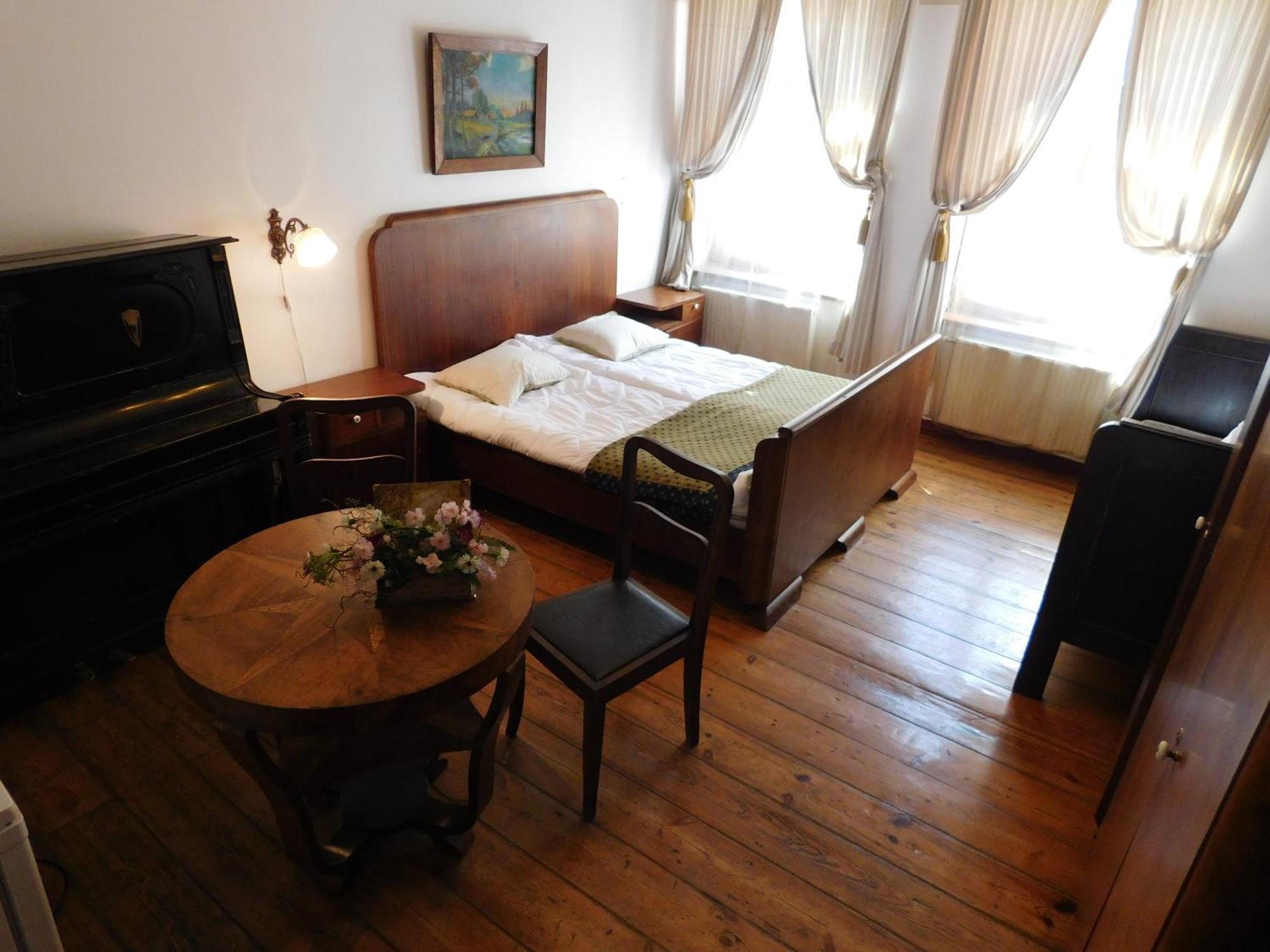 Senliepaja Hotel ภายนอก รูปภาพ