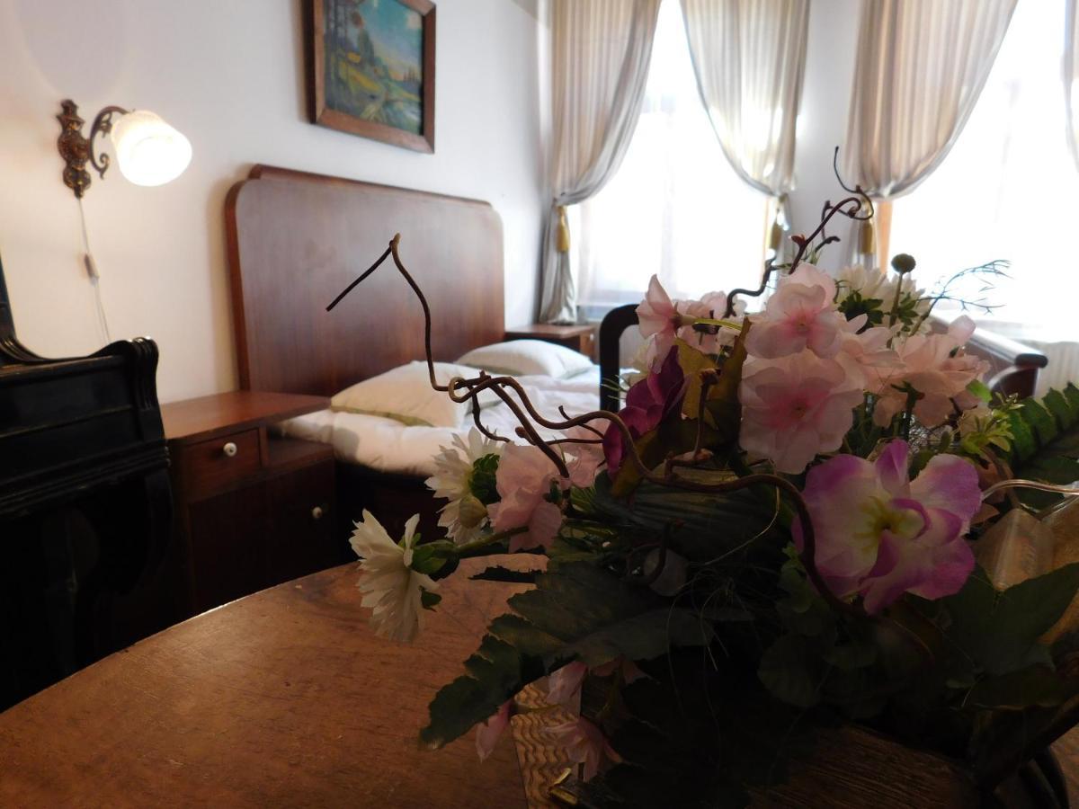 Senliepaja Hotel ภายนอก รูปภาพ