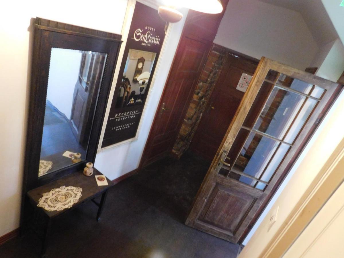 Senliepaja Hotel ภายนอก รูปภาพ
